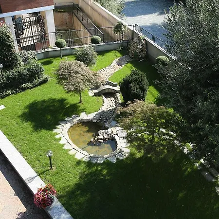 Отель Residenza Delle Alpi