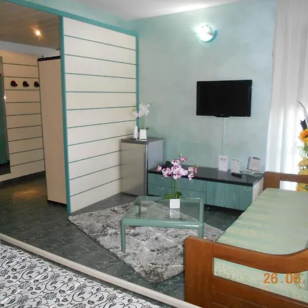 Отель Residenza Delle Alpi