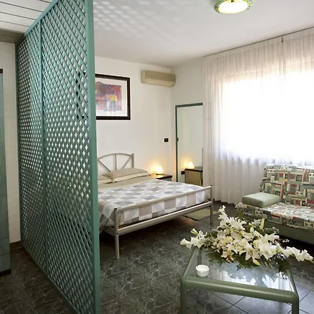 Residenza Delle Alpi Отель