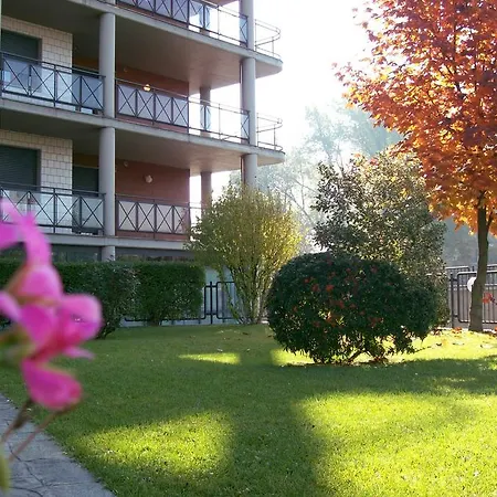 Отель Residenza Delle Alpi